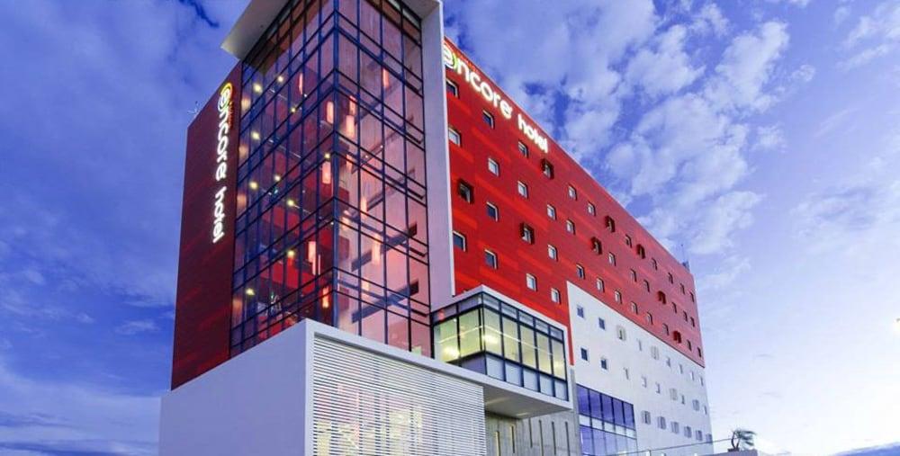 Ramada Encore By Wyndham Queretaro Exterior photo